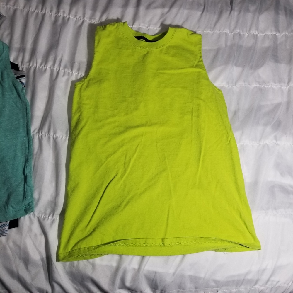 Fruit of the loom green muscle tank sz large